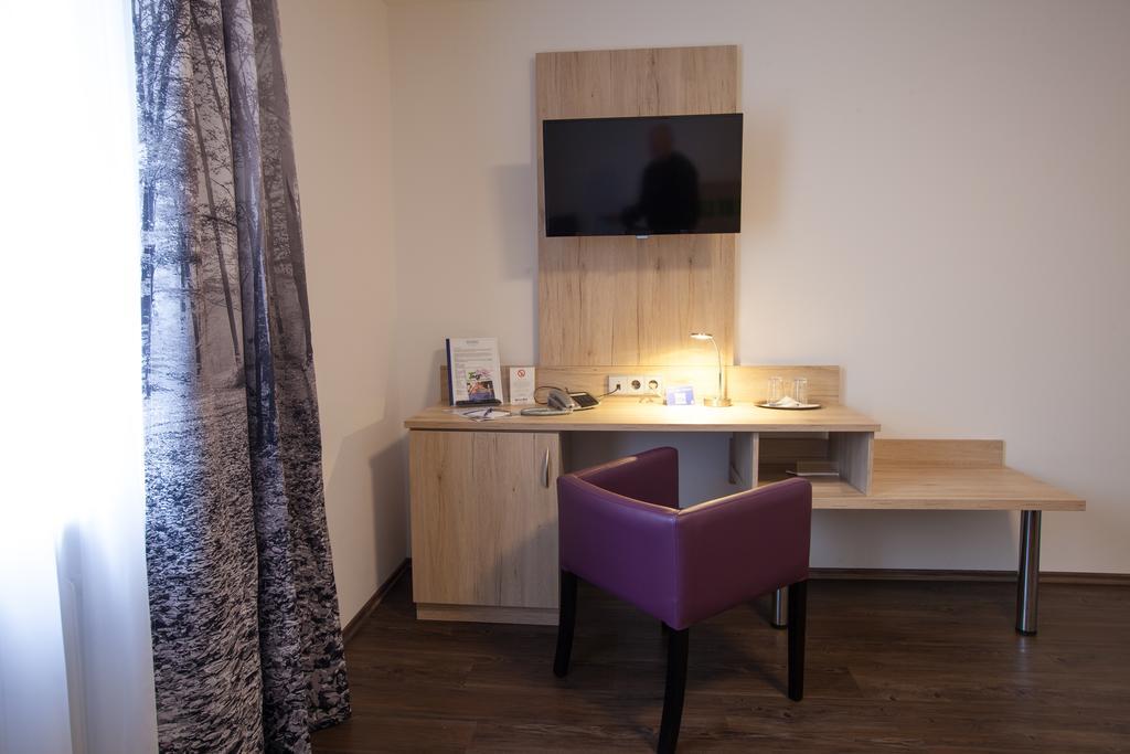 Hotel Zur Pfalz Kandel Luaran gambar